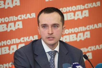 Сергей Разгулин - Замдиректора Департамента налоговой и таможенно-тарифной политики Министерства финансов. Фото: 09 сентября 2010 год. В гостях у КП.