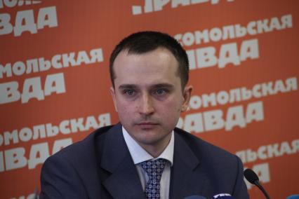 Сергей Разгулин - Замдиректора Департамента налоговой и таможенно-тарифной политики Министерства финансов. Фото: 09 сентября 2010 год. В гостях у КП.