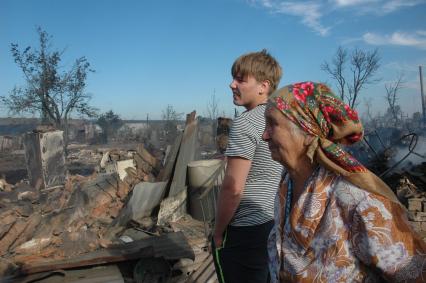 Лесные пожары в Волгоградской области, 3 сентября 2010 года. Лесной пожар. Погорельцы. Стихийное бедствие. Страхование недвижимости. Лето. Жара.