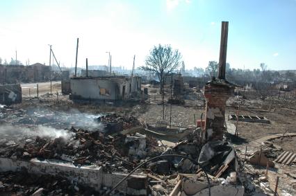 Лесные пожары в Волгоградской области, 3 сентября 2010 года. Лесной пожар. Погорельцы. Стихийное бедствие. Страхование недвижимости. Лето. Жара.