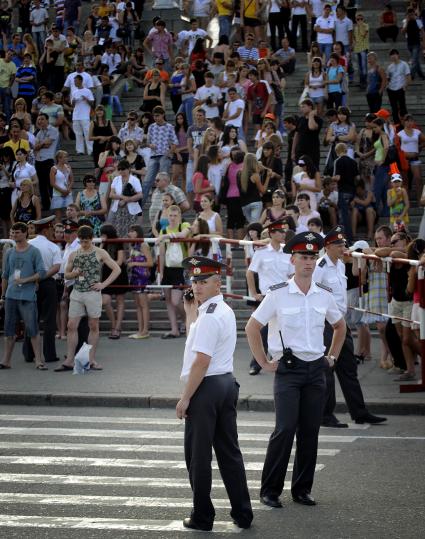 5 июля 2010, Волгоград. Празднование дня молодежи на Центральной набережной города.