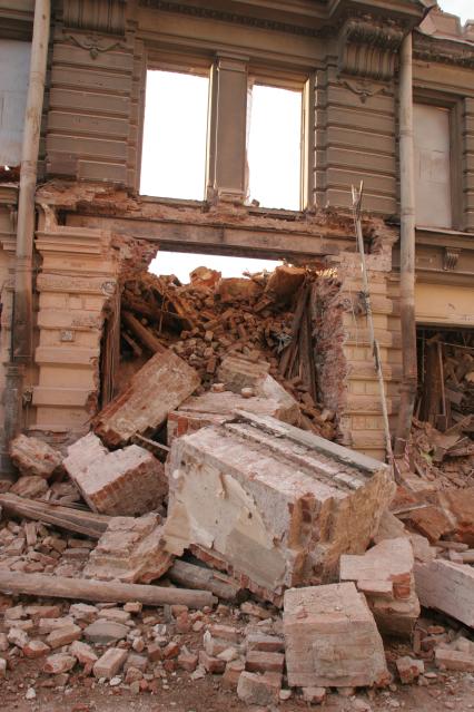 Спб снос дома на углу навского и востания 20.10.2006