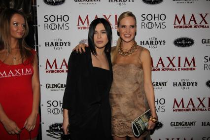 23 сентября 2010 года. Клуб Soho rooms. Премия 100 самых сексуальных женщин по версии журнала Maxim. На снимке: Елена Темникова (группа СЕРЕБРО) и певица Наталья Ионова (Глюк`OZA).