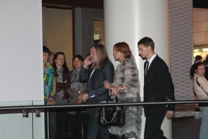 25 сентября 2010 года. Свадьба Игоря Николаева и Юлии Проскуряковой. На фото: Владимир Пресняков с женой Натальей Подольской.