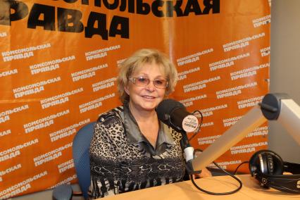 10 октябрь 2010 года. Телеведущая Ангелина Вовк на радио КП.