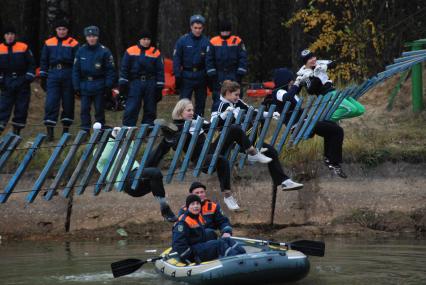 Дата съемки : 16.10.2010.  В городе Ногинске прошел отбор на шоу ЖЕСТОКИЕ ИГРЫ , в этом отборе учавствовала работник КП  Надежда Шульга  - журналист отдела телевидения! На фото : Надежда Шульга