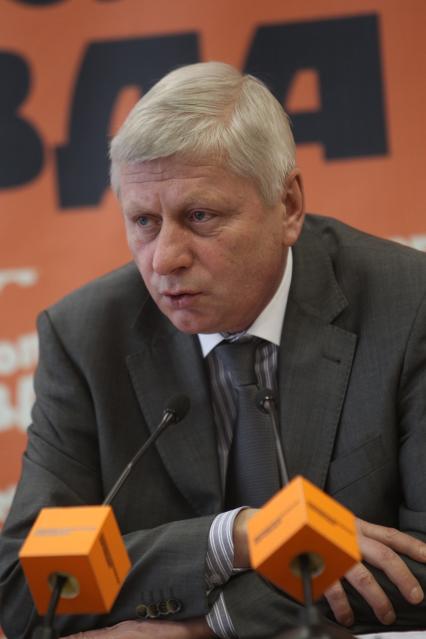 Дата съемки : 01.11.2010.
Глава Ростуризма Анатолий Ярочкин на пресс-конференции в КП рассказал о том, что туризм в России переживает небывалый подъем .
На фото : Ярочкин