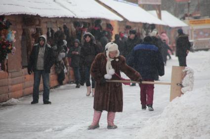 20 декабря 2010 года. Снегопад в Москве. Уборка снега