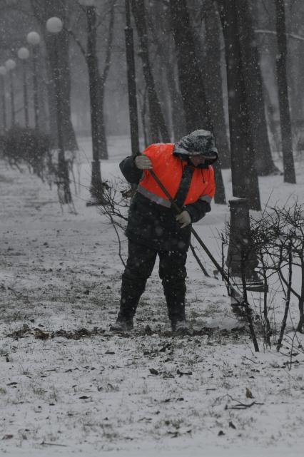 7 декабря 2009 года. Снегопад. Уборка снега.