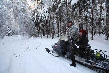 Дата съемки: 05.01.201  Деревня  ДЕРГАЕВО снегоход Буран, снег, зима