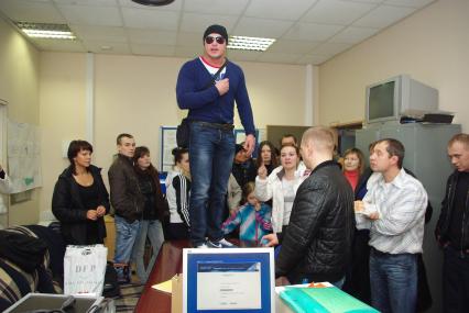 Предновогодний коллапс в аэропорту Шереметьево, 27 декабря 2010 года, Москва. Задержка рейса, ожидание рейса, петешественник, аэропорт, аэрофлот, терминал, бунт улетающих, забастовка.
