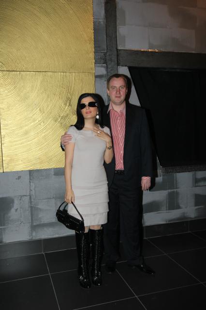 25 октября 2010 года. Презентация альбома Wonder Эмина Агаларова. На снимке: певица Диана Гурцкая и ее муж Петр Кучеренко.