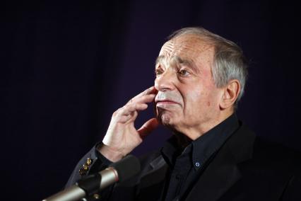 Премьера художественного фильма МАСТЕР И МАРГАРИТА экранизация одноимённого романа Михаила Булгакова, снятая в 1994 году. На снимке: Валентин Гафт - советский и российский актёр театра и кино, Народный артист РСФСР. 18 августа 2011 года.