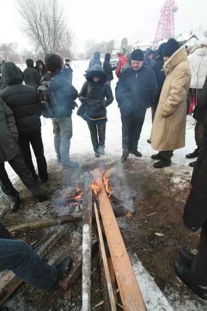 25 января 2010 года. Поселок Речник. Протестующие жители.