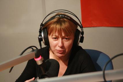 1 февраля 2010 года. Певица Алена Апина на радио КП.