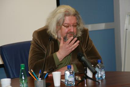 11 февраля 2010 года. Телеведущий Андрей Максимов.