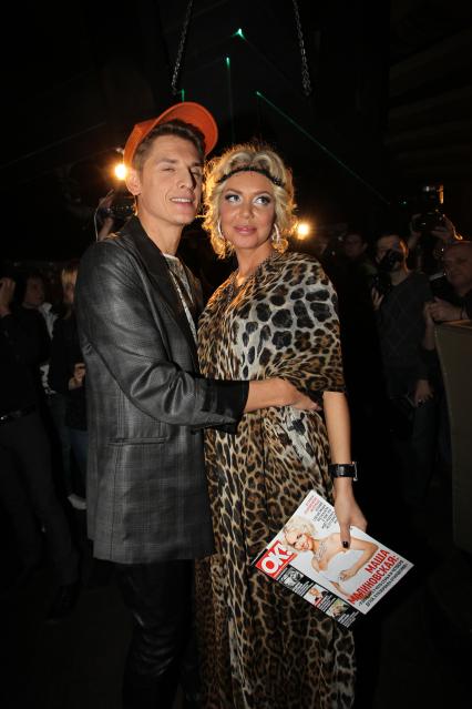 27 января 2011 Вечеринка Happy Birthday Masha в честь дня рождения Маши Малиновской. На снимке: телеведущая Маша Малиновская и Влад Лисовец. .