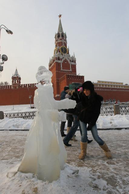 27 января 2011. Ледовые скульптуры на Красной площади.