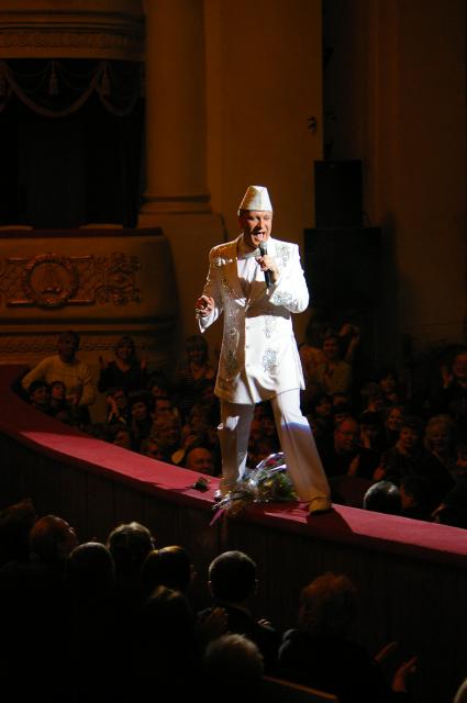 Сергей Пенкин на концерте в Саратове, 2 апреля 2009 года.