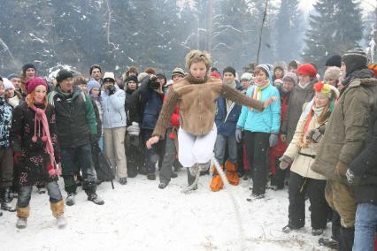 14 февраля 2010 года. Радищево. Масленица 2010. Скакалка