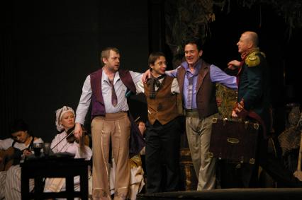 Олег Меньшиков в спектакле \"Игроки\", Саратов, 19 февраля 2009 года.