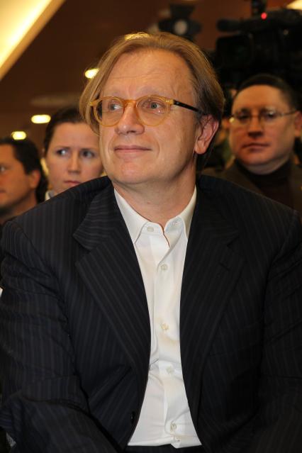 08 февраля 2011. Россия, Москва, Магазин Республика. Пионерские чтения журнала Русский пионер. На снимке: Бизнесмен Борис Белоцерковский.