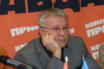 Российский предприниматель, бизнесмен Александр Лебедев на пресс-конференции в КП. 26 февраля 2008 года.