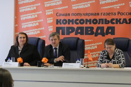 Александр Евгеньевич Суринов российский государственный деятель, руководитель Федеральной службы государственной статистики в КП. 17 февраля 2011 года.