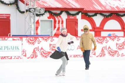 Каток на Красной площади, Москва,  25 февраля 2011 года.