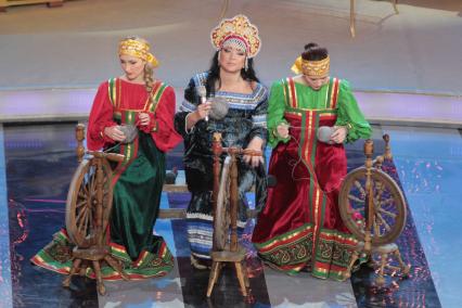 Съемки программы ДОБРЫЙ ВЕЧЕР С МАКСИМОМ 19 Февраля 2011 года. На фото: певица Лолита Милявская