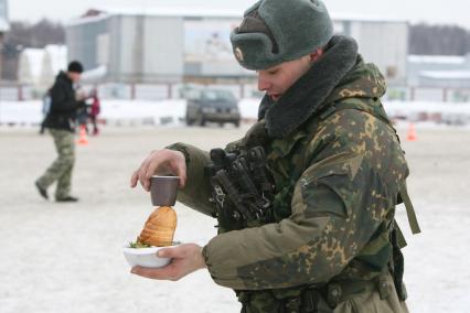 Военно -спортивная игра \"Вперед, мальчишки\", Москва, 26 февраля 2011 года.