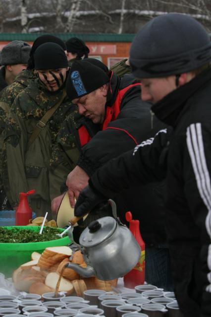 Военно -спортивная игра \"Вперед, мальчишки\", Москва, 26 февраля 2011 года.