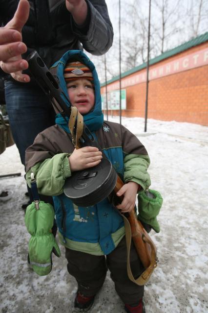 Военно -спортивная игра \"Вперед, мальчишки\", Москва, 26 февраля 2011 года.