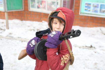 Военно -спортивная игра \"Вперед, мальчишки\", Москва, 26 февраля 2011 года.