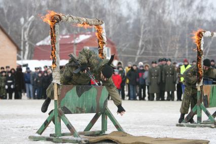 Военно -спортивная игра \"Вперед, мальчишки\", Москва, 26 февраля 2011 года.