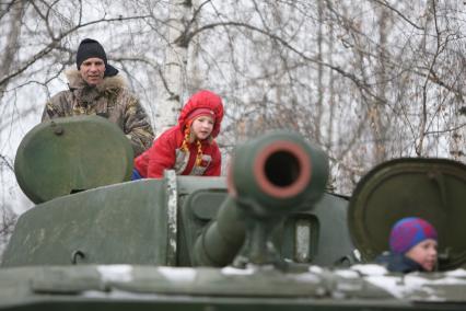 Военно -спортивная игра \"Вперед, мальчишки\", Москва, 26 февраля 2011 года.