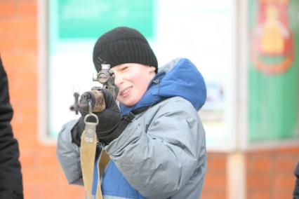 Военно -спортивная игра \"Вперед, мальчишки\", Москва, 26 февраля 2011 года.