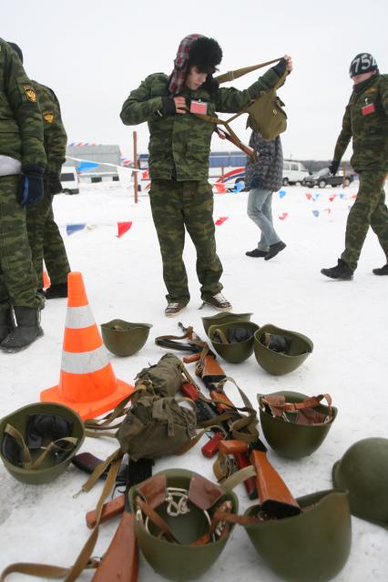 Военно -спортивная игра \"Вперед, мальчишки\", Москва, 26 февраля 2011 года.