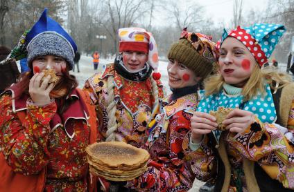 14 февраля 2010. Волгоград. Проводы Масленицы.