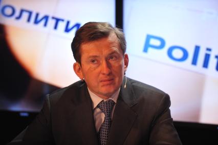 Политик, экономист Александр Починок на радио КП. 29 марта 2010 года.