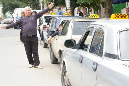 Такси на улицах города, Саратов,7 августа 2008 года