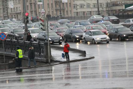 30 марта 2011г. Россия. Москва, автомобильная пробка.