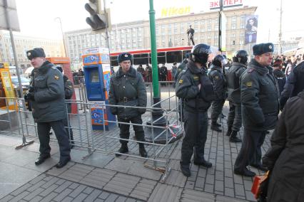 31 марта 2011 года. Россия,  Москва. Митинг оппозиции с Триумфальной площади на Пушкинскую.