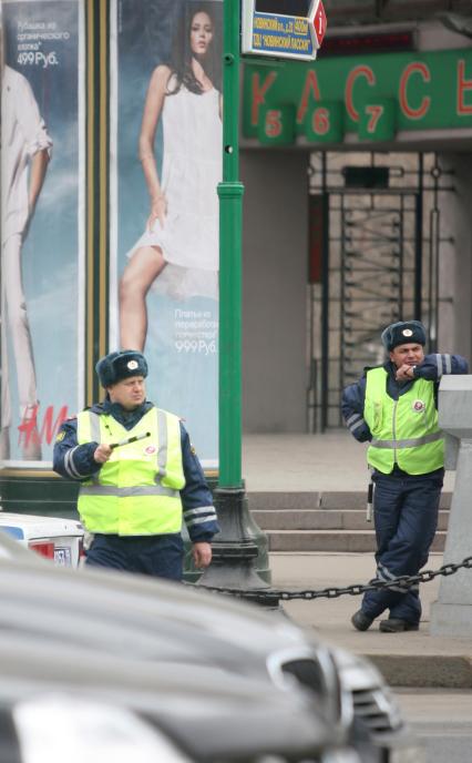 Милиция полиция на дорогах города , Москва, 7 апреля 2011 года