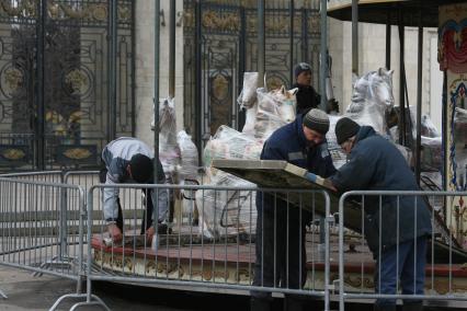 Центральный парк имени Горького- начало благоустройства и реконструкции, Москва, 12 апреля 2011 года