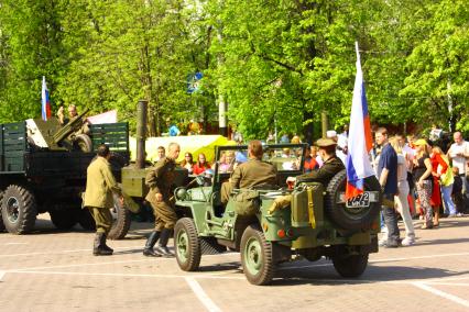 Москва 09 мая 2010 год. Празднование 9 мая. День победы. Военная техника. Военные.