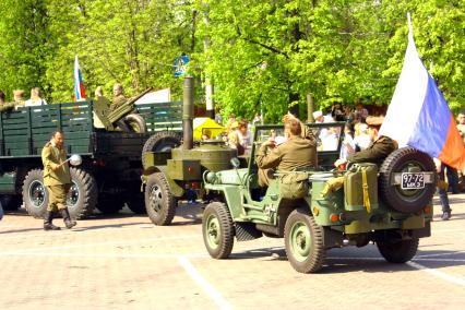 Москва 09 мая 2010 год. Празднование 9 мая. День победы. Военная техника. Военные.