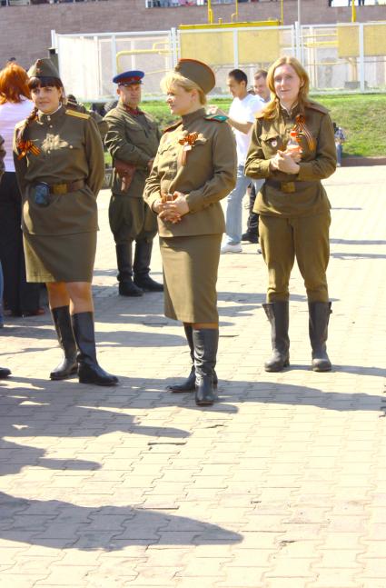 Москва 09 мая 2010 год. Празднование 9 мая. День победы. Военная форма ВОВ, солдаты.