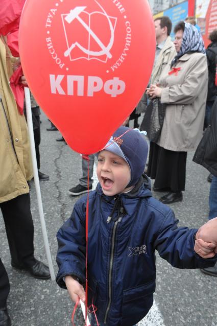 Первомайская демонстрация политической партии КПРФ, Москва, 1 мая 2011 года