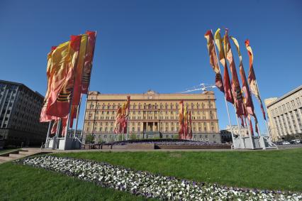 Здание ФСБ на Лубянской площади, Москва, 10 мая 2011 года